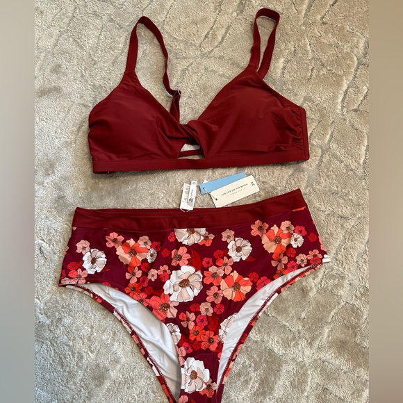 Cupshe - Picture 2 of 2